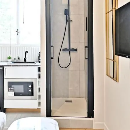Petit Studio Charmant Pres De Paris Neuilly-sur-Seine Exterior photo