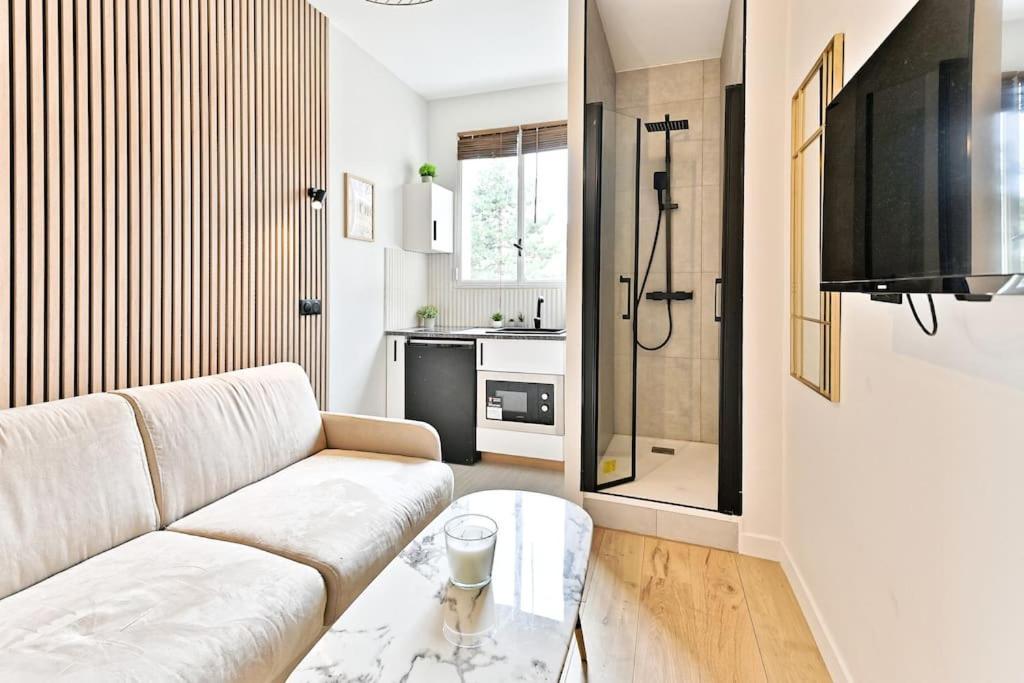 Petit Pres De Paris Neuilly-sur-Seine